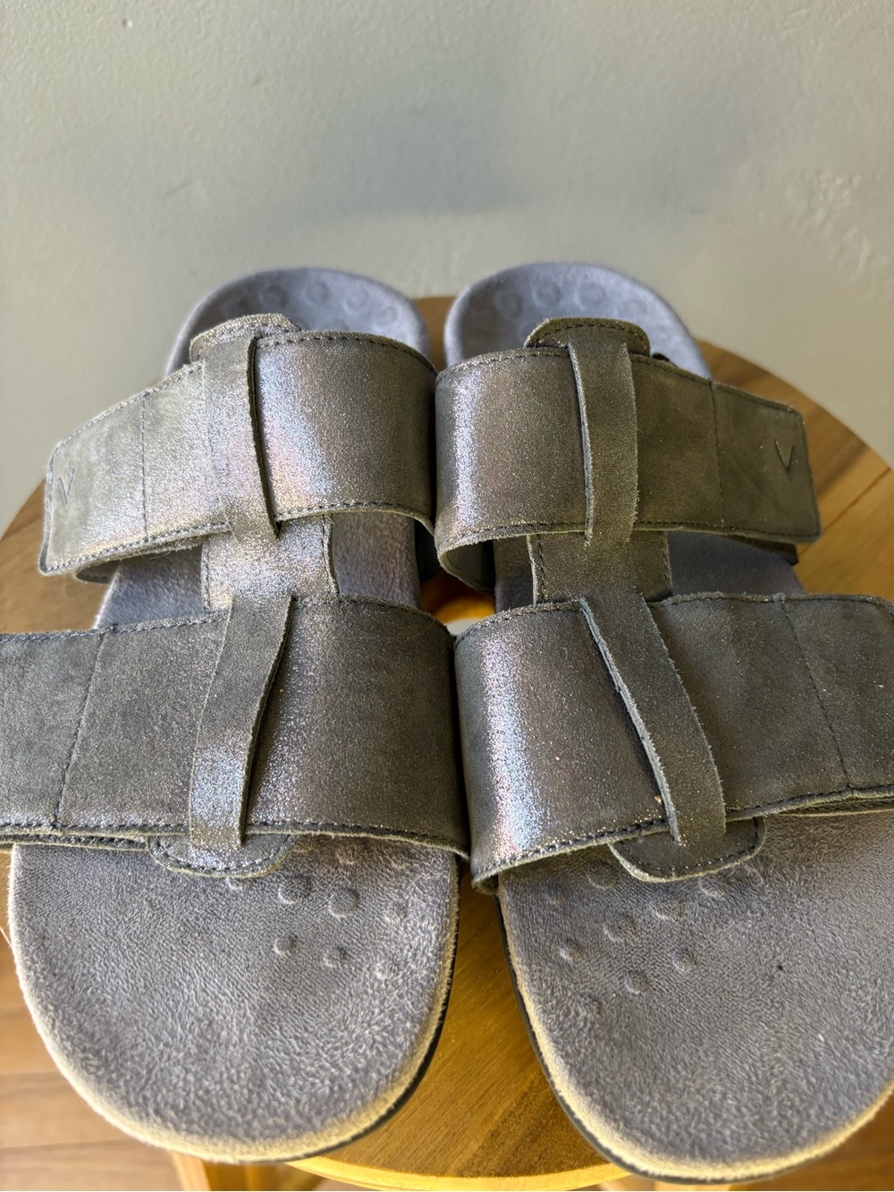 Vionic Gray Riley Slide Sandals ~ Size 6.5 - Picture 5 of 10